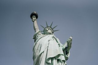 Statue of Liberty and Ellis Island Guided Tour with Ferry