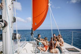 Waikiki: Afternoon Sail from Beach & Open Bar | Oahu - Best Value