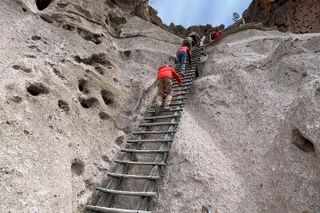 Santa Fe to Bandalier and Puye Cliff's Dwellings Day Trip