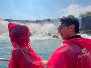 Best of Niagara Falls Canada Premium Tour: Behind Falls and Boat
