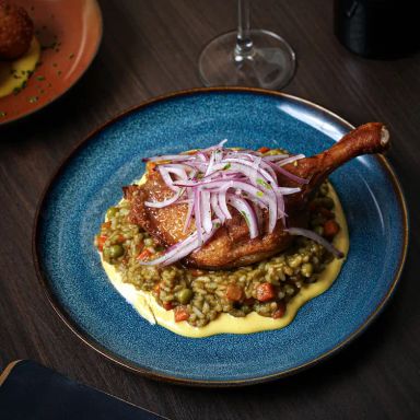 NUNA KITCHEN & BAR
