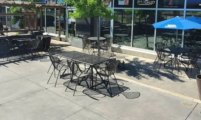 Tin Cup Sports Grill - Oakville