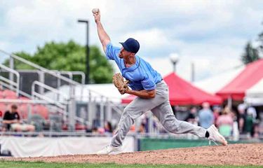 Gary SouthShore RailCats at Lake Country DockHounds