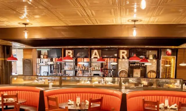 Dels Italian Kitchen