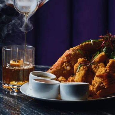 FRNDS Restaurant & Lounge
