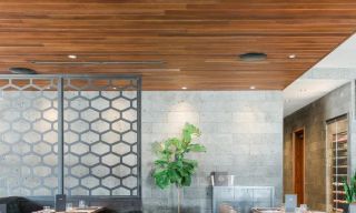 Earls Kitchen + Bar - Vaughan