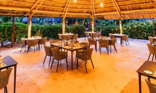Mambo Restaurant - Matachica Resort