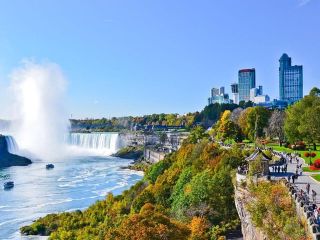 Niagara Falls Day Tour from Toronto w/ Boat, Lunch, Winery Stop