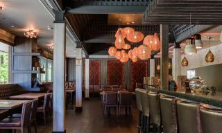 Delhi 6 Indian Bistro