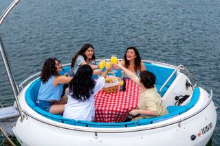 Donut Boat- Self Captained -All Electric