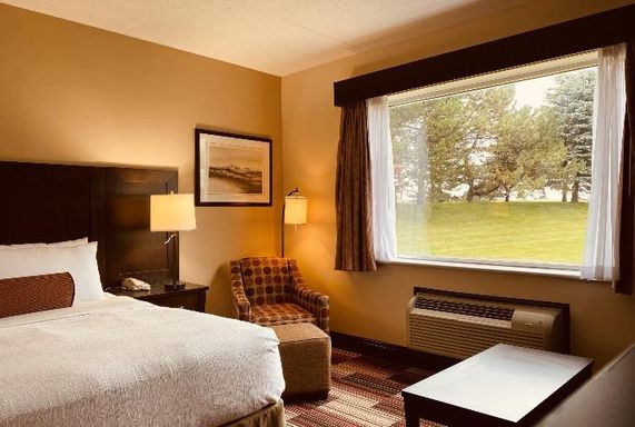 Best Western Plus Stoneridge Inn & Conference Centre