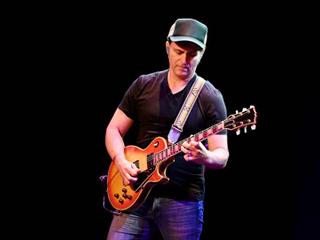 Dweezil Zappa
