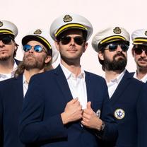 Yachtley Crew