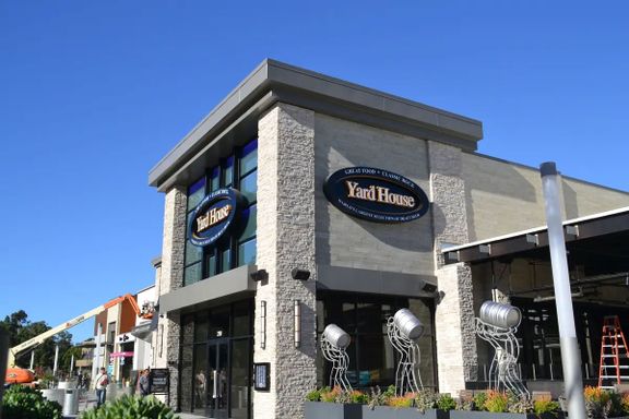 Yard House
