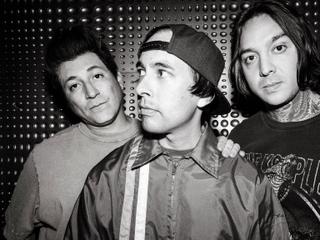 Pierce The Veil - I Can't Hear You World Tour Finale