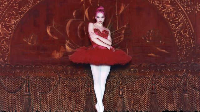 Adéla: The Red Bottoms Tour