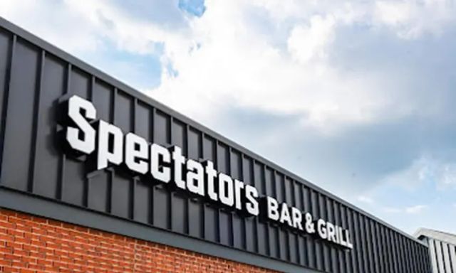 Spectator's Bar & Grill