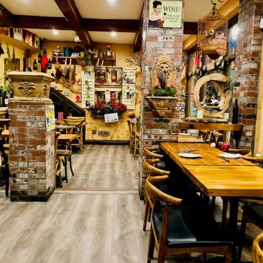 Amour Amour Wine Bar & Tapas